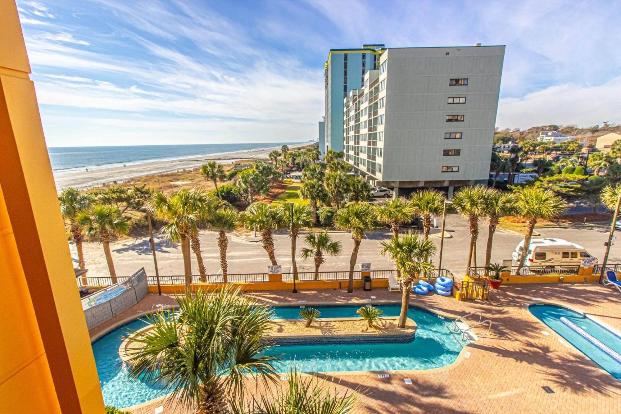 Oversized Ocean View Queen Suite With Beautiful Fireplace And Accents - Sleeps 4 Guests! Myrtle Beach Ruang foto