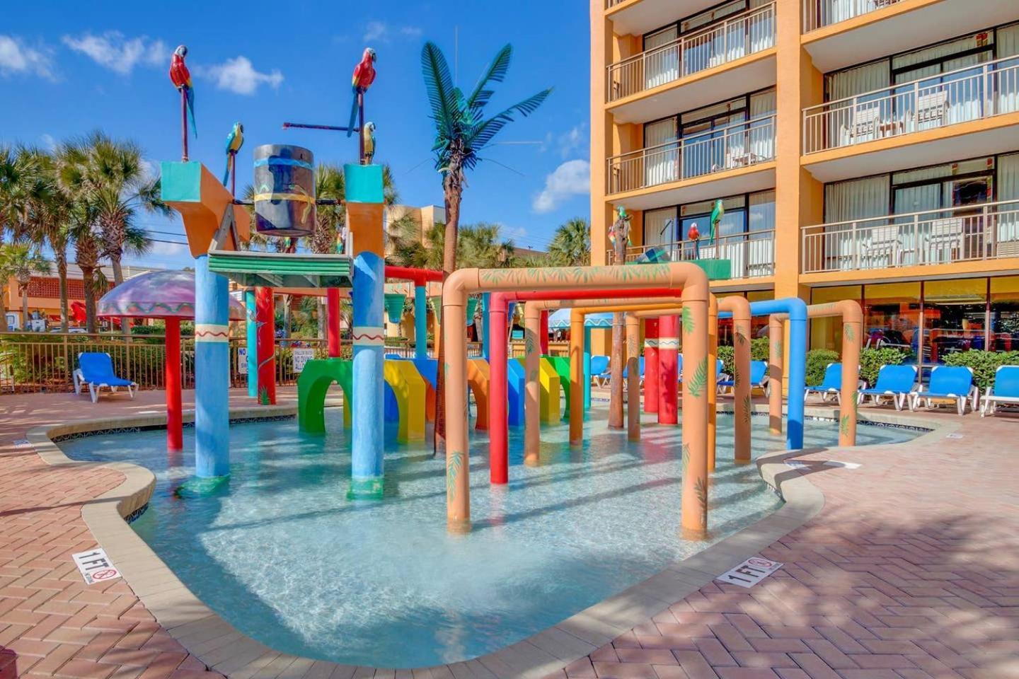 Oversized Ocean View Queen Suite With Beautiful Fireplace And Accents - Sleeps 4 Guests! Myrtle Beach Ruang foto