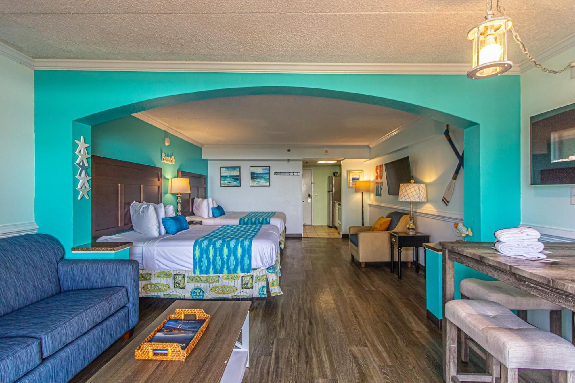 Oversized Ocean View Queen Suite With Beautiful Fireplace And Accents - Sleeps 4 Guests! Myrtle Beach Ruang foto