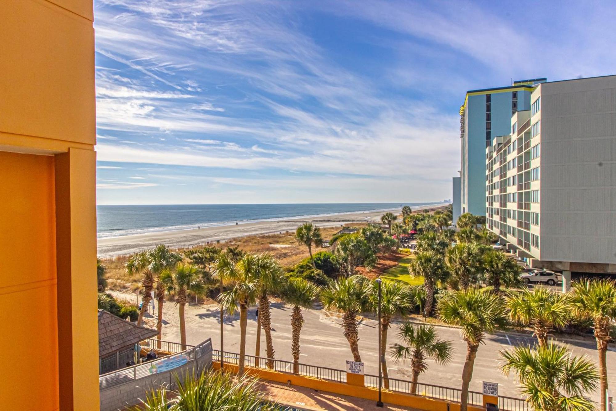Oversized Ocean View Queen Suite With Beautiful Fireplace And Accents - Sleeps 4 Guests! Myrtle Beach Ruang foto